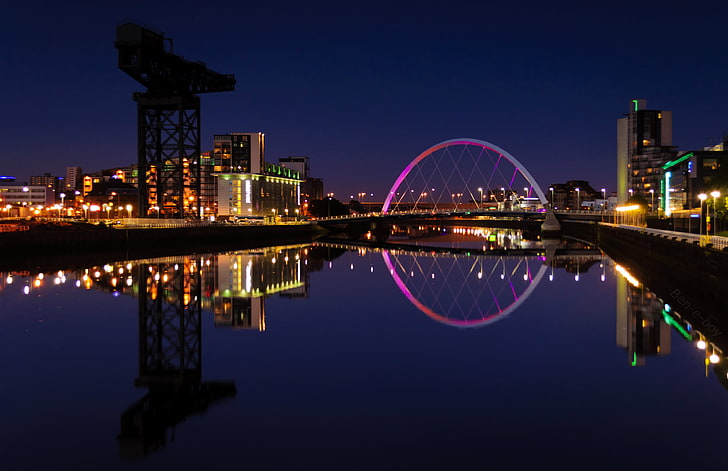Glasgow at night
